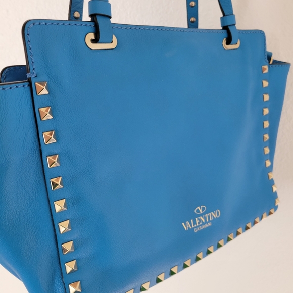 VALENTINO Garavani Rockstud Tote Bag - Picture 5 of 15